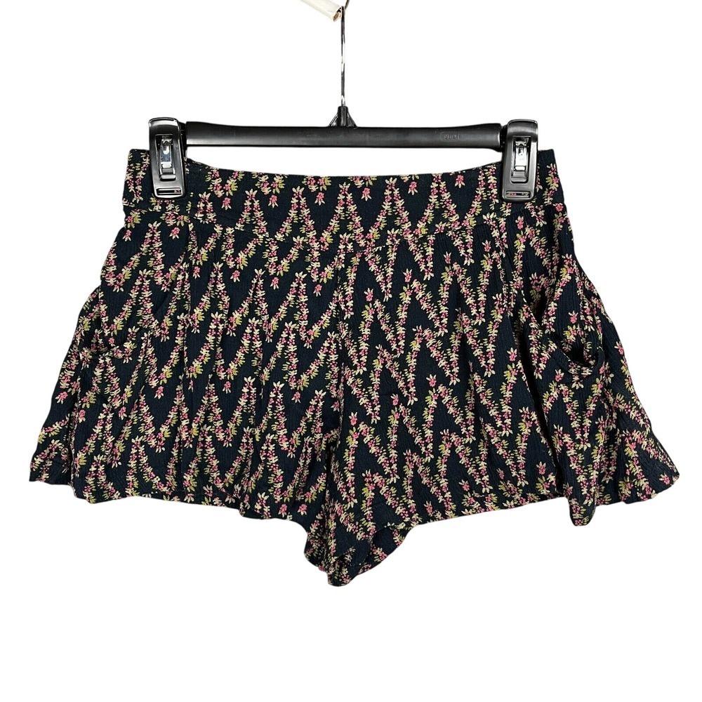 Free People Floral Smocked Shorts Women‎ XS Boho Festival Pull On Ruffle Hem